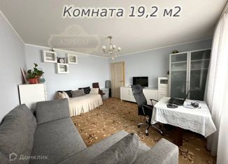 Продам 3-комнатную квартиру, 66.6 м2, Санкт-Петербург, проспект Славы, 21, Фрунзенский район