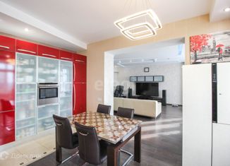 Продаю 5-комнатную квартиру, 163.8 м2, Барнаул, улица Профинтерна, 39/103А