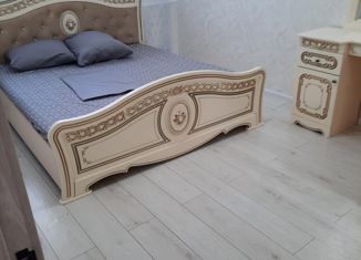 Продаю 3-ком. квартиру, 70 м2, Орск, Зелёный переулок, 4