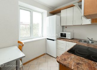 Продается 4-ком. квартира, 60.7 м2, Благовещенск, улица Мухина, 9