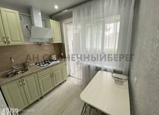 1-комнатная квартира на продажу, 32 м2, поселок городского типа Новомихайловский, 1-й микрорайон, 4