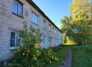 Продаю 2-ком. квартиру, 46.5 м2, село Бершеть, Школьная улица, 8