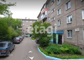 Продается трехкомнатная квартира, 65 м2, Красноярск, улица Щорса, 61