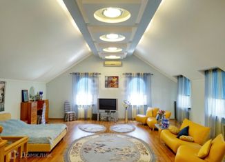 Продам дом, 275.3 м2, Ялта, площадь Ленина