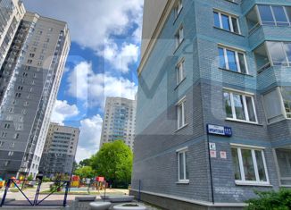 Продажа 2-ком. квартиры, 65.7 м2, Екатеринбург, Ирбитская улица, 11, ЖК Бриз