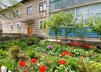 Продам 2-комнатную квартиру, 44.4 м2, Таруса, улица Ленина, 33