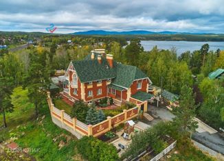 Продаю дом, 378 м2, Чебаркуль, Еловая улица, 3