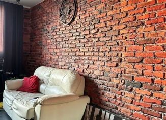 Продается 2-ком. квартира, 62 м2, Екатеринбург, Миасская улица, 12, Миасская улица