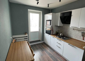 Квартира на продажу студия, 40 м2, Альметьевск, улица Рината Галеева, 33