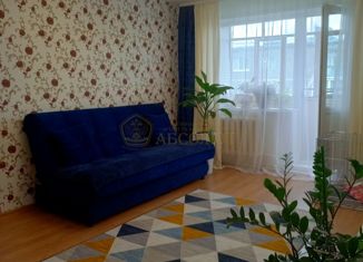 Продается 3-ком. квартира, 58 м2, Ревда, улица Спартака, 7