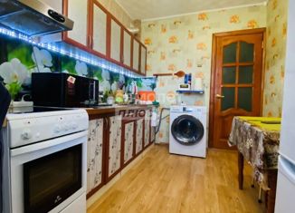 Продажа 4-комнатной квартиры, 84.1 м2, Тюмень, улица Домостроителей, 2