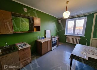 Двухкомнатная квартира на продажу, 55 м2, станица Ессентукская, улица Гагарина, 13