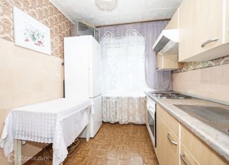Продаю трехкомнатную квартиру, 60 м2, Новосибирск, улица Кропоткина, 130/2, метро Берёзовая роща