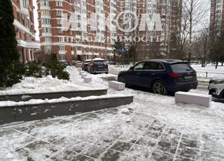 Продажа двухкомнатной квартиры, 70 м2, Москва, Мичуринский проспект, 11к1, метро Раменки