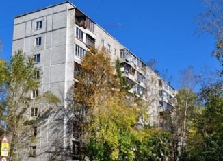 Сдам 4-комнатную квартиру, 64 м2, Свердловская область, Уральская улица, 50