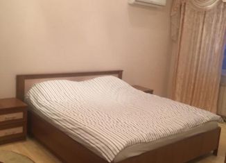 Сдается в аренду двухкомнатная квартира, 68 м2, Москва, улица Миклухо-Маклая, 33, улица Миклухо-Маклая