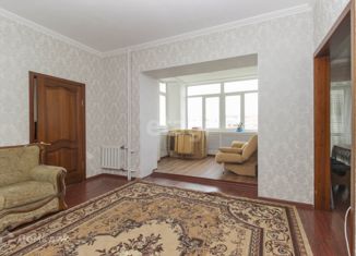 Продажа трехкомнатной квартиры, 112 м2, Омская область, проспект Комарова, 9