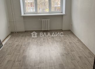 Сдаю в аренду комнату, 100 м2, Ярославская область, улица Бахвалова, 3А