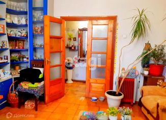 Продаю 3-ком. квартиру, 69 м2, Симферополь, Донская улица, 41