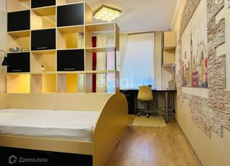 Продается трехкомнатная квартира, 64.9 м2, Муравленко, улица Ленина, 96