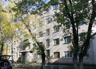 Продам комнату, 50 м2, Чебоксары, улица Космонавта Андрияна Григорьевича Николаева, 30к1, Калининский район