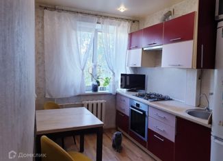 Продается 2-комнатная квартира, 43.2 м2, Нижегородская область, улица Маршала Малиновского, 2