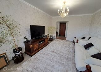 Продается трехкомнатная квартира, 80.3 м2, Тюменская область, микрорайон 3Б, 19Б