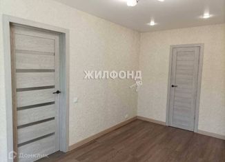 Двухкомнатная квартира на продажу, 44 м2, Новосибирск, Новогодняя улица, 30, метро Студенческая