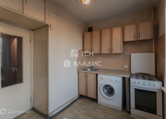 Продажа трехкомнатной квартиры, 64.4 м2, Москва, улица Паперника, 4, метро Окская