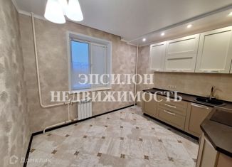 Продается 1-комнатная квартира, 37.2 м2, Курская область, проспект Вячеслава Клыкова, 85