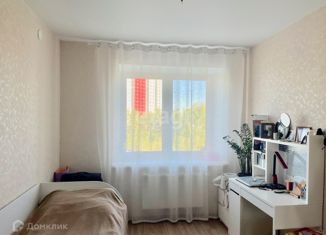 Продажа 3-комнатной квартиры, 83 м2, Татарстан, улица Родины, 33Бк1