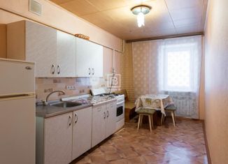 Продаю четырехкомнатную квартиру, 77.1 м2, Козельск, Гвардейская улица, 43