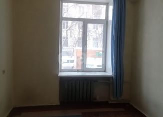 Продам 3-комнатную квартиру, 70 м2, Екатеринбург, улица Баумана, 19, улица Баумана