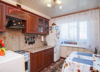 Продается 3-комнатная квартира, 73 м2, Рыбное, Большая улица, 12