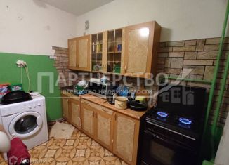 Продается 1-комнатная квартира, 32.7 м2, поселок городского типа Черноморский, улица Толстого, 4