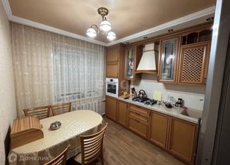 Продажа 4-комнатной квартиры, 70.4 м2, Ульяновск, улица Варейкиса, 8
