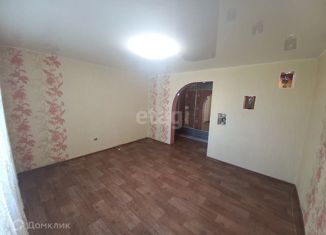 Продается 4-комнатная квартира, 82 м2, Кемеровская область, улица имени 137-й Отдельной Стрелковой Бригады, 1