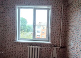 Сдается в аренду двухкомнатная квартира, 44.5 м2, Юрга, улица Кирова, 18