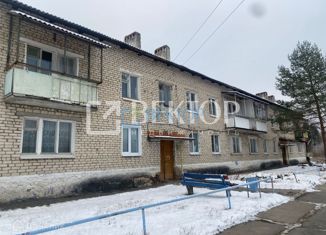 Продается 3-ком. квартира, 53 м2, Буй, улица Военный Городок-2, 25