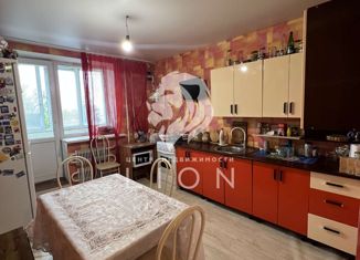 Продам 3-ком. квартиру, 85.4 м2, поселок Майский, Зелёная улица, 16