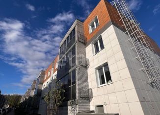 Продаю 2-ком. квартиру, 42.6 м2, деревня Царёво, улица Петра Гаврилова, 3