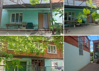 Продам дом, 142 м2, Абинск, улица Тищенко, 39