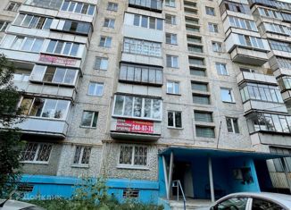 Продажа трехкомнатной квартиры, 71 м2, Челябинская область, улица Молодогвардейцев, 6