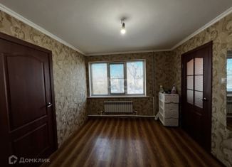 Продам трехкомнатную квартиру, 44.2 м2, Майский, улица Комарова, 9