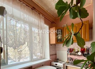 Продается двухкомнатная квартира, 56 м2, Новосибирск, Октябрьская улица, 45А, метро Площадь Ленина