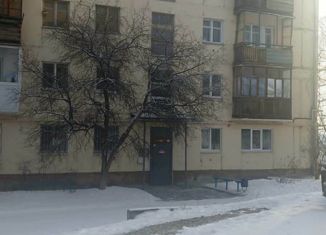 Продаю двухкомнатную квартиру, 41 м2, Дегтярск, улица Калинина, 66