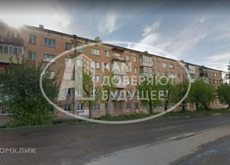 Продается однокомнатная квартира, 31 м2, Лысьва, улица Коммунаров, 63