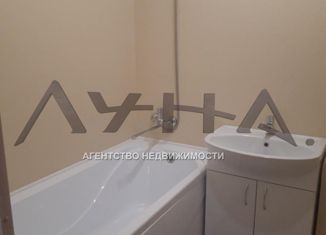 Продам двухкомнатную квартиру, 39 м2, Набережные Челны, улица Шамиля Усманова, 18В