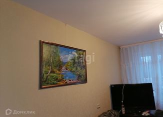 Продается 3-комнатная квартира, 67 м2, Псковская область, Пригородная улица, 14
