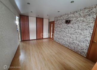 Продажа 3-ком. квартиры, 49 м2, Сарапул, улица Ленина, 2